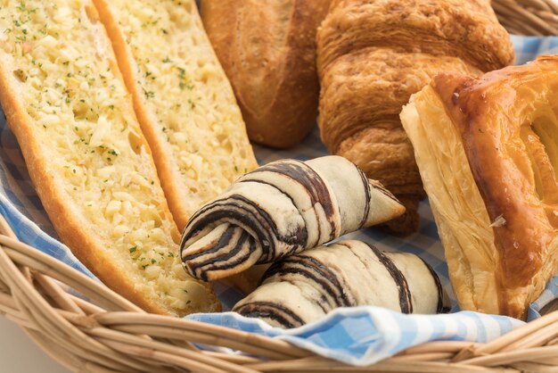 Mescolare il pane