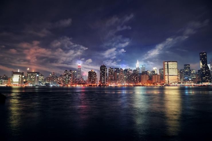 Foto gratuito midtown di new york city manhattan al crepuscolo