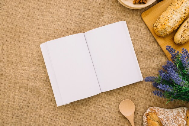 Mockup del libro creativo