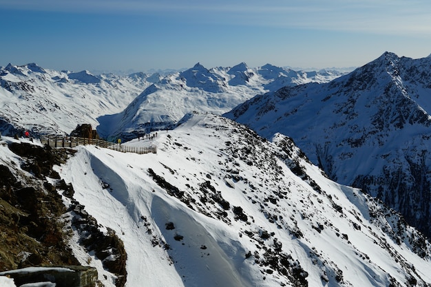 Montagne panoramiche nelle alpi austriache