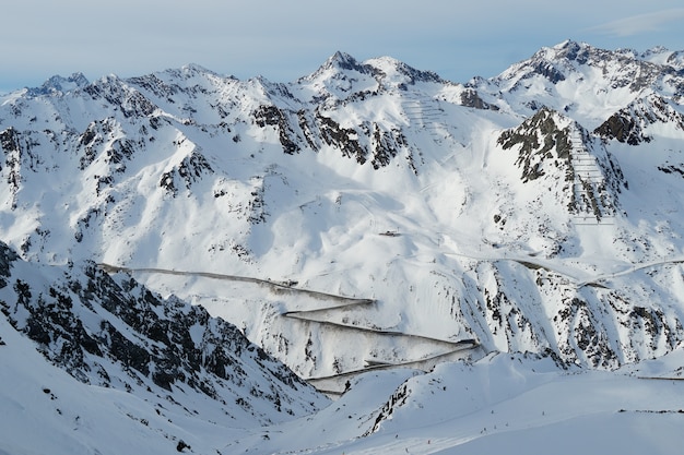 Montagne panoramiche nelle alpi austriache