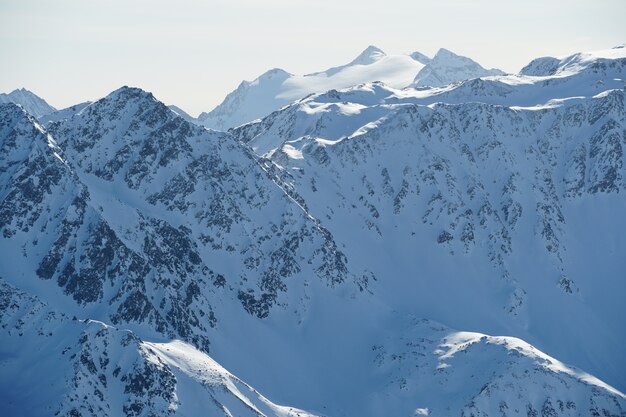 Montagne panoramiche nelle alpi austriache