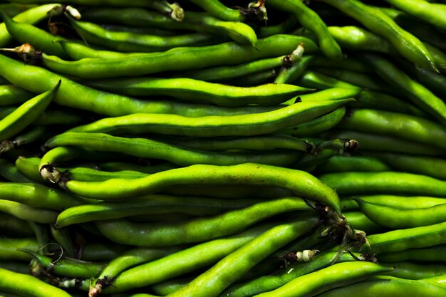 Mucchio di fagioli verdi di vista superiore