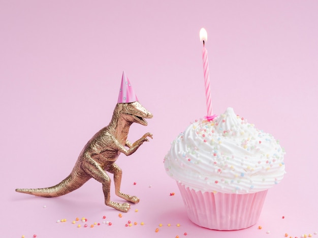 Muffin e dinosauro di compleanno deliziosi