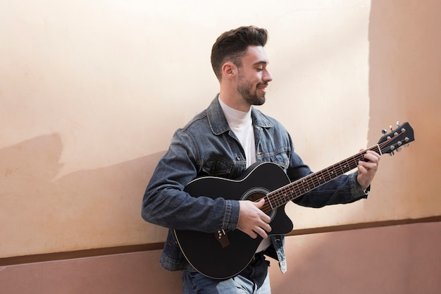 Musica per chitarra all&#39;aperto