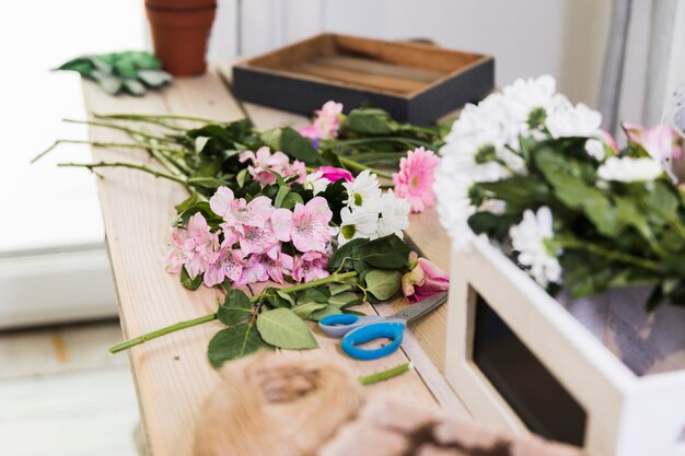 Natura morta con il concetto di giardinaggio