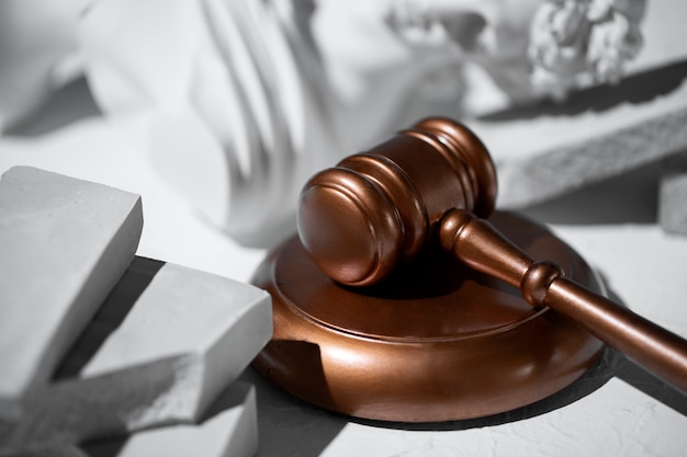 Natura morta con la bilancia della giustizia