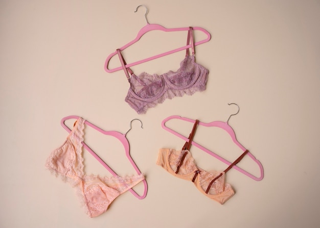 Natura morta della biancheria del reggiseno