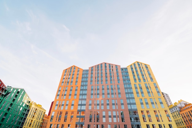 Nuova casa residenziale nel quartiere