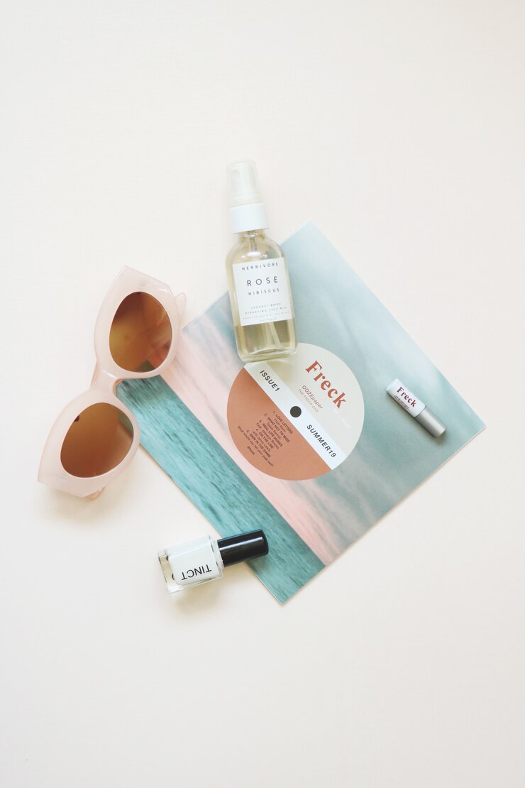 Occhiali da sole e cosmetici