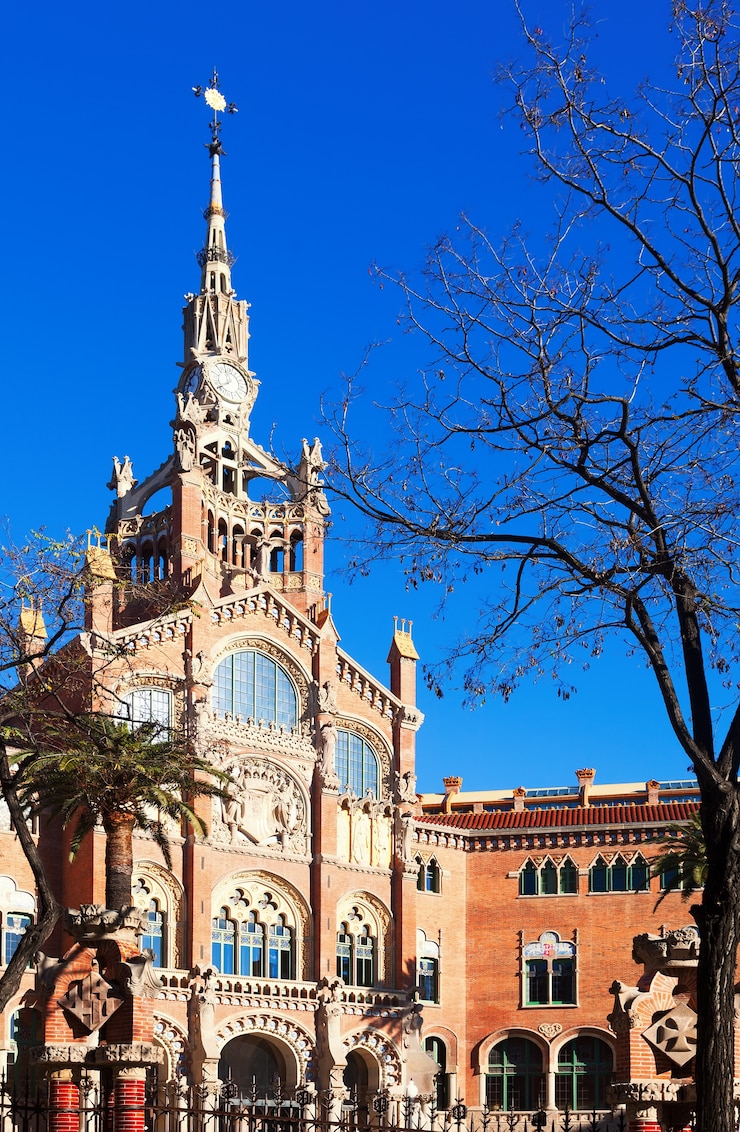 Foto gratuito ospedale di santa croce e san paolo a barcellona, ​​in spagna