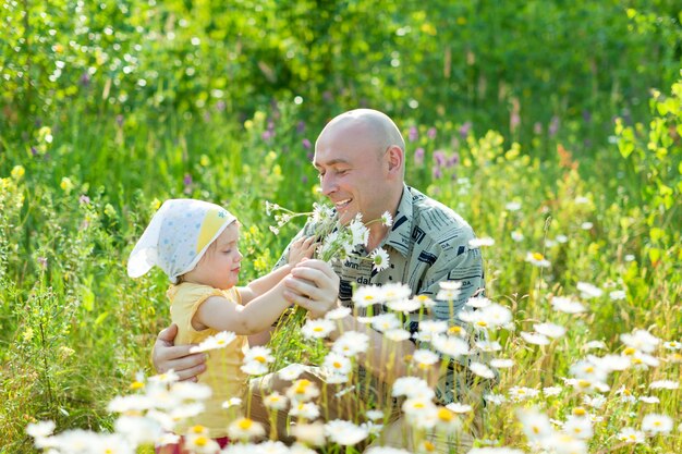 Padre felice con figlia