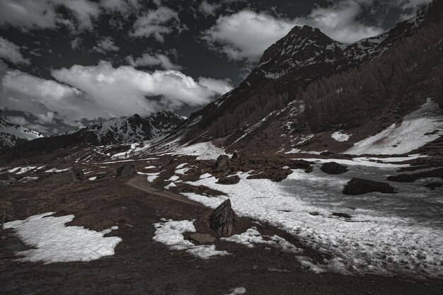 Paesaggio Del Pendio Di Montagna