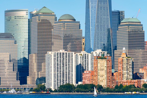 Paesaggio urbano di New York da Liberty Island USA