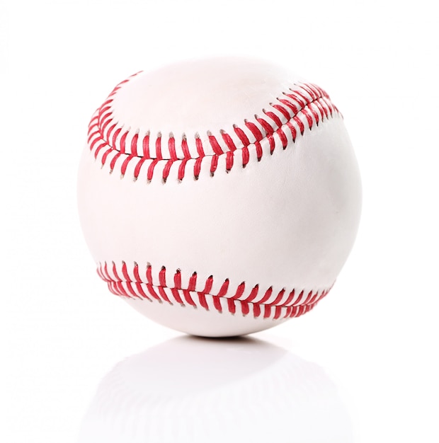Palla da baseball su bianco