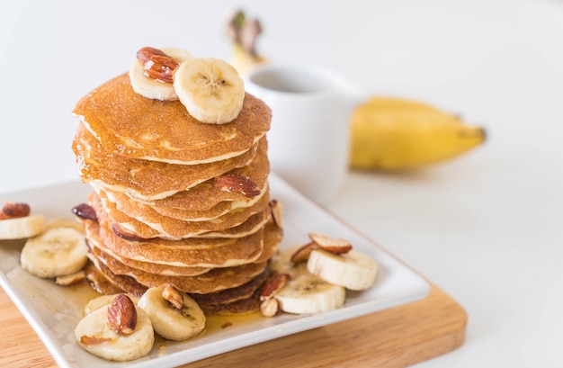 Pancake di banane di mandorle