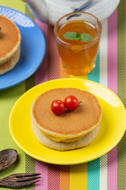 Pancakes Dorayaki ripieni di cibo giapponese alla vaniglia.