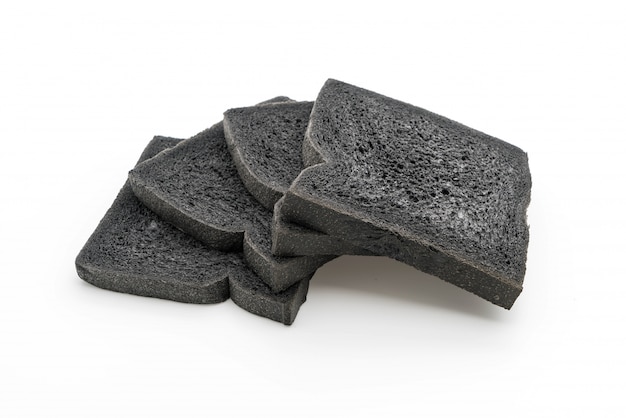 pane di carbone su bianco
