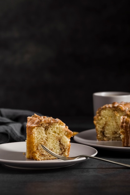 Pane dolce saporito del primo piano su un piatto