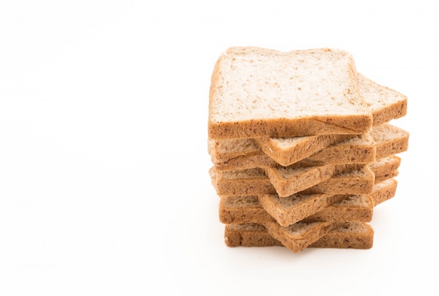 pane integrale di grano su bianco