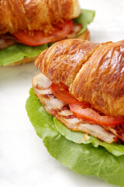 panino con croissant vegetali