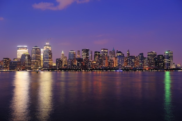 Panorama di crepuscolo di Manhattan di New York City