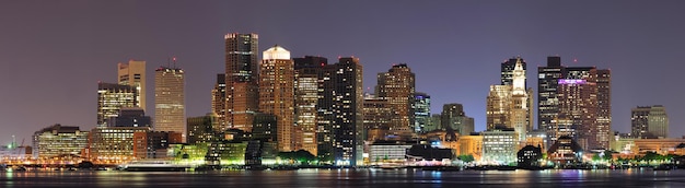 Panorama notturno di Boston