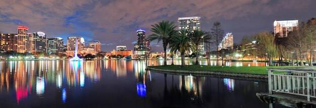 Panorama notturno di Orlando