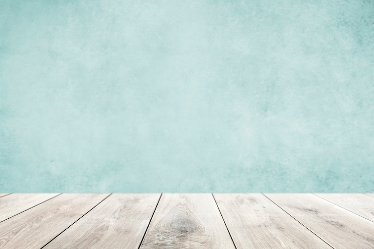 Foto gratuito parete blu pastello con sfondo prodotto pavimento in legno