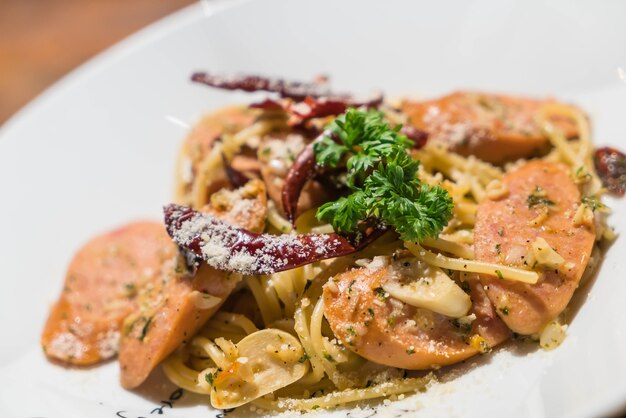 Pasta con salsiccia germanica