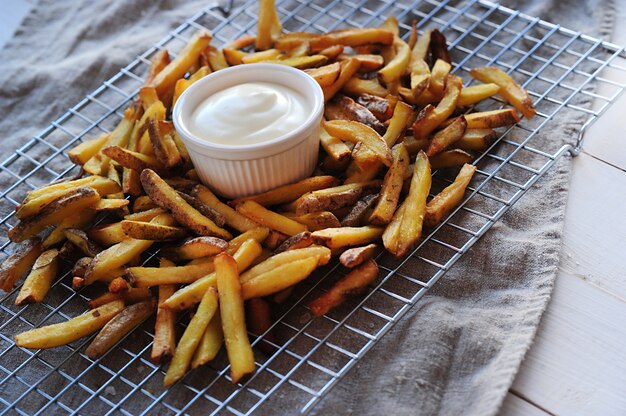 Patatine fritte e maionese