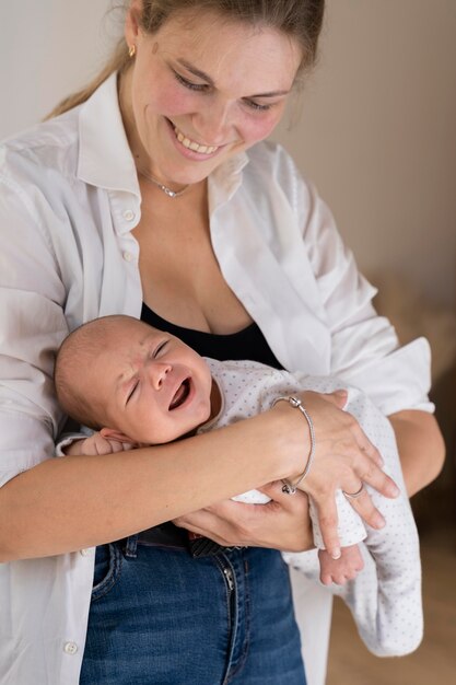 Periodo postnatale con madre e figlio