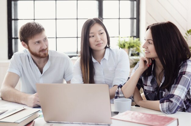 Persone al lavoro