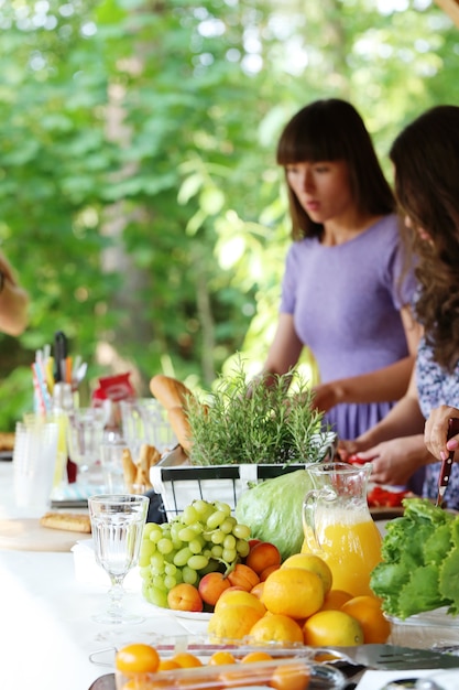 Persone al picnic