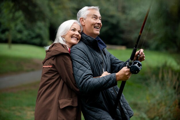 Persone che hanno un'attività di pensionamento felice