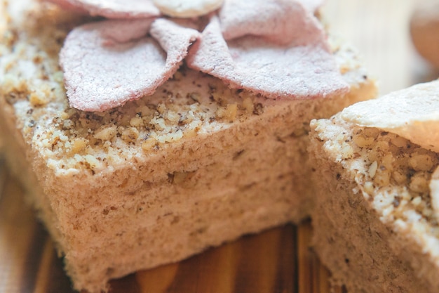 Pezzi Pastila - dolci tradizionali senza zucchero fatti in casa di frutta e nocciole.