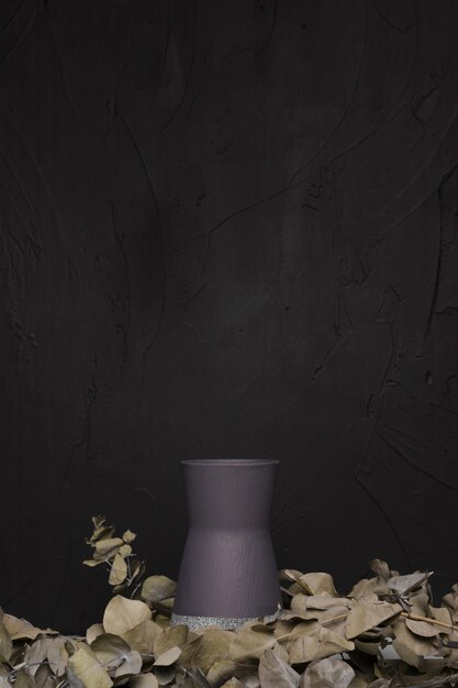 Pianta decorativa all&#39;interno di vaso minimale