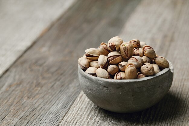 pistacchi sgusciati, primo piano