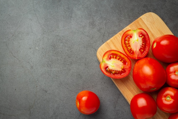 Pomodori freschi pronti da cucinare