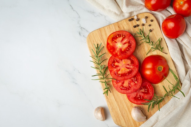 Pomodori freschi pronti da cucinare