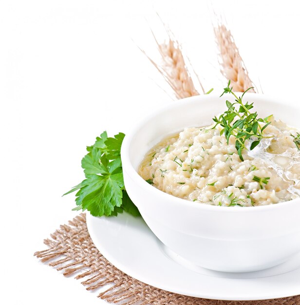 Porridge di grano alle erbe