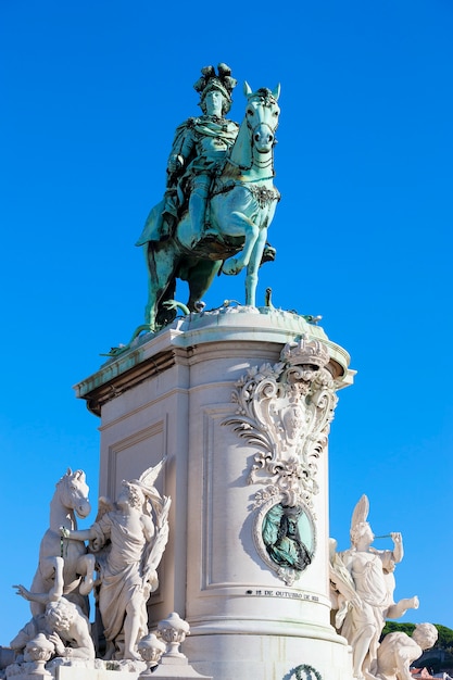 Praca do Comercio e statua del re Jose I a Lisbona, Portogallo