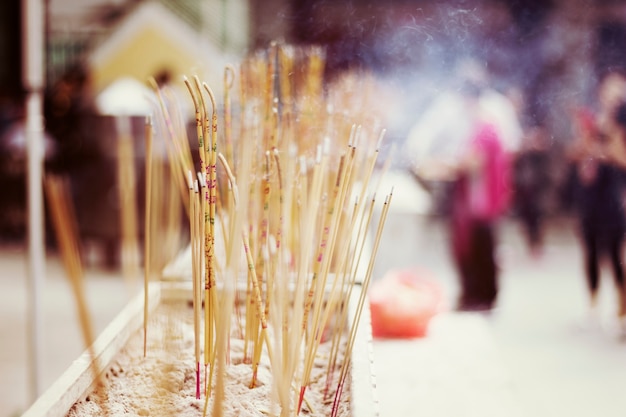 Preghiera asiatica del tempio di Joss Sticks