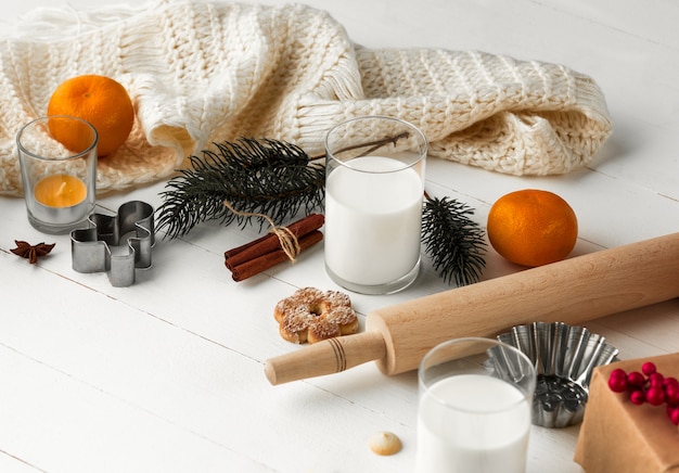 Preparare i biscotti al pan di zenzero