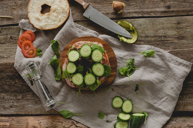 Preparare il panino con ciambella