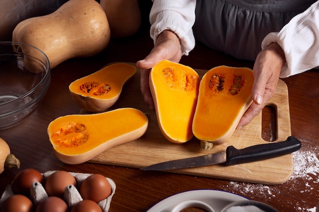 Preparazione della torta di zucca