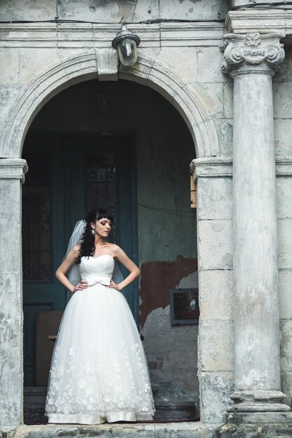 Prett sposa in strada