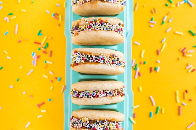 Primo piano del concetto delizioso alfajores