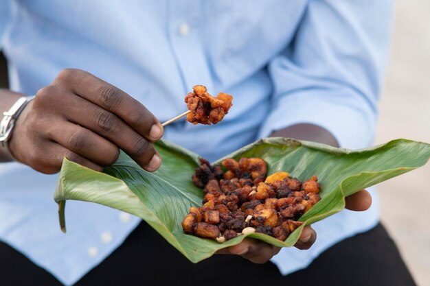 Primo piano delizioso cibo di strada africano