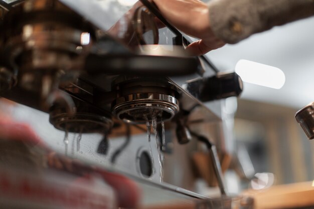 Primo piano della macchina per il caffè